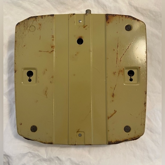 3/55$ VINTAGE Health queen yellow GOLD TONE METAL/VINYL BATHROOM SCALE - Picture 2 of 9